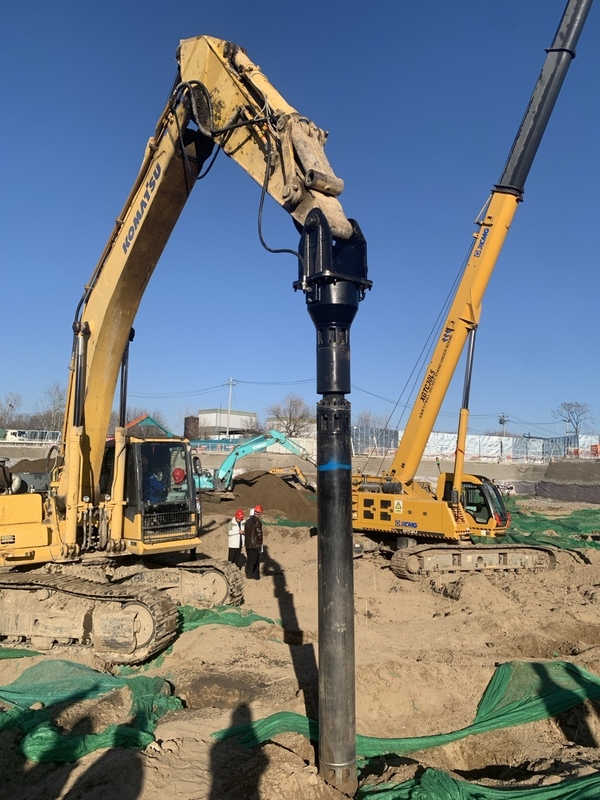 BVEM 수압 비브로플로트 105 KW 회전 속도 2600 R/min 높은 침투 용량 중량