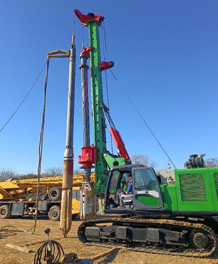 BVEM 2600 rpm 회전 속도 굴삭기에 장착된 유압 동력 시스템을 공유하는 바이브로플로테이션 장치